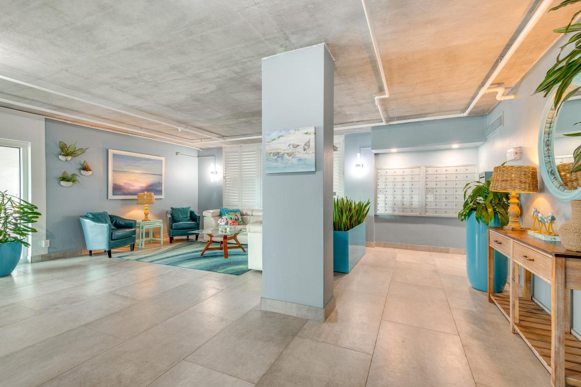 Walk To Shore Satellite Beach Condo With Ocean View Екстер'єр фото