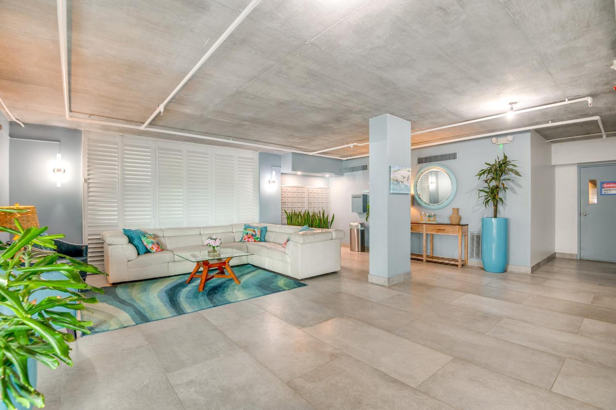 Walk To Shore Satellite Beach Condo With Ocean View Екстер'єр фото